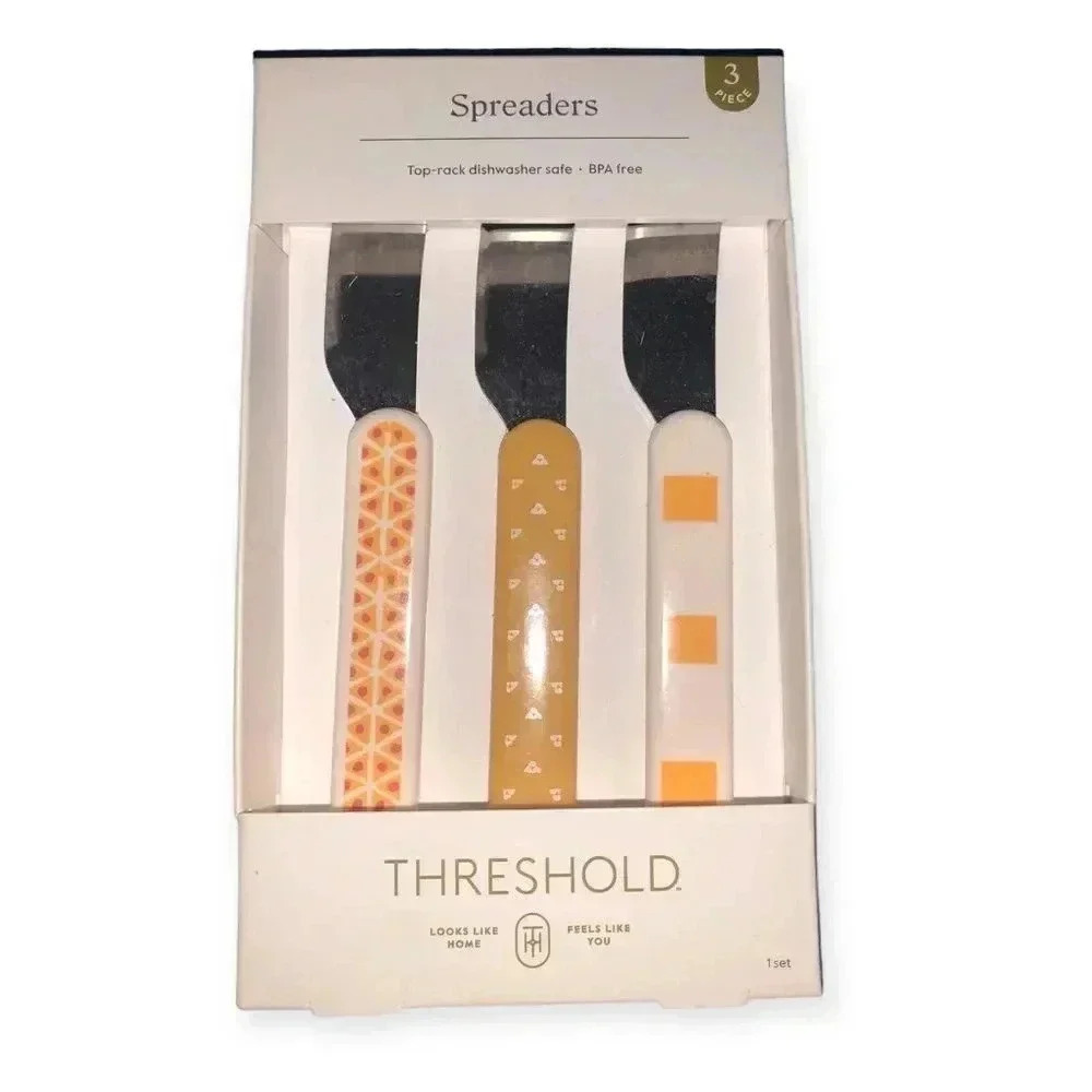 Threshold Set Of 3 Cheese Knives Spreaders